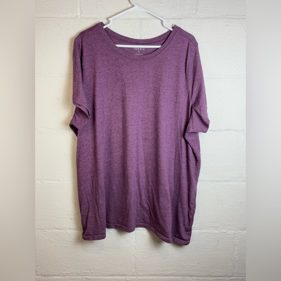 Torrid Plus Size Classic Fit Woman’s Casual Basic Short Sleeve Lightweight Tee - Picture 1 of 6